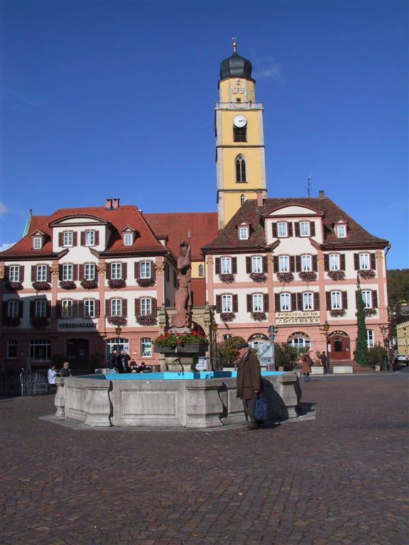 Marktplatz Bad Mergtentheim 3.JPG